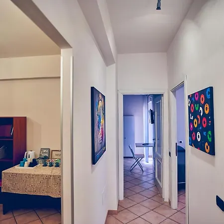 Travelershome 7metri Guest house *