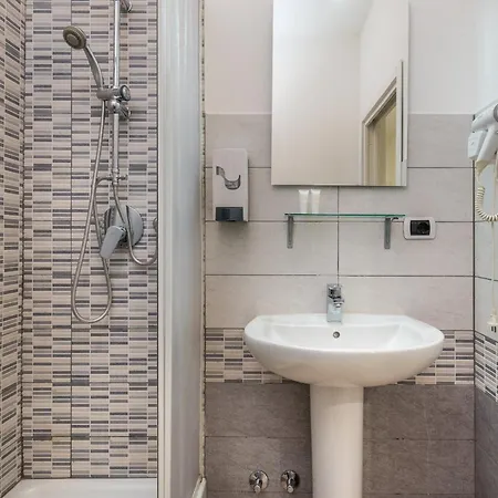 Travelershome 7metri 3* Ciampino