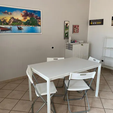 Gasthuis Travelershome 7metri Ciampino